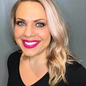 Meet your Posher, Angela